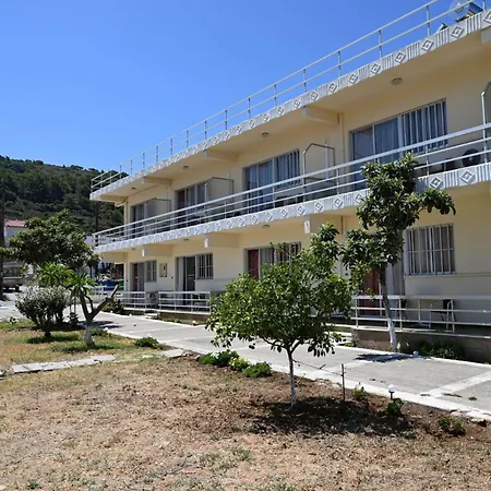 Helena In Paradisi Apartment